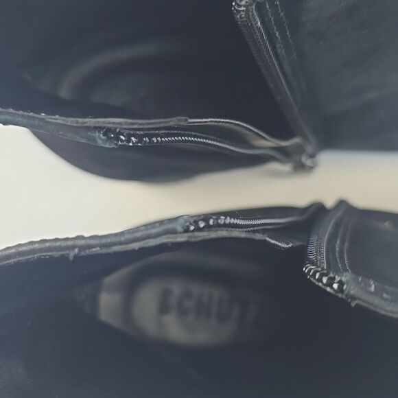 Schutz Women's Black Suede Booties Block Heel size EU 39 / US 9 - Picture 9 of 11